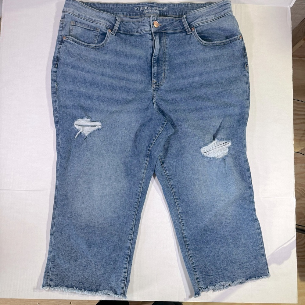 Maurices M Jeans Women's Size 20W Blue High Rise Curvy Capri medium Wash Stretch